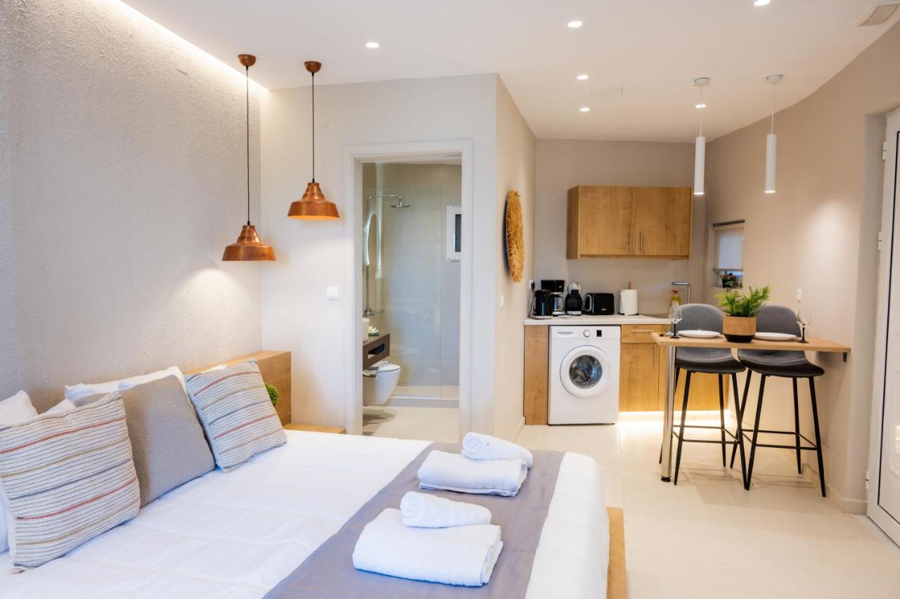 Eleftherias Suites - Near Beach Apartments Марати Екстериор снимка