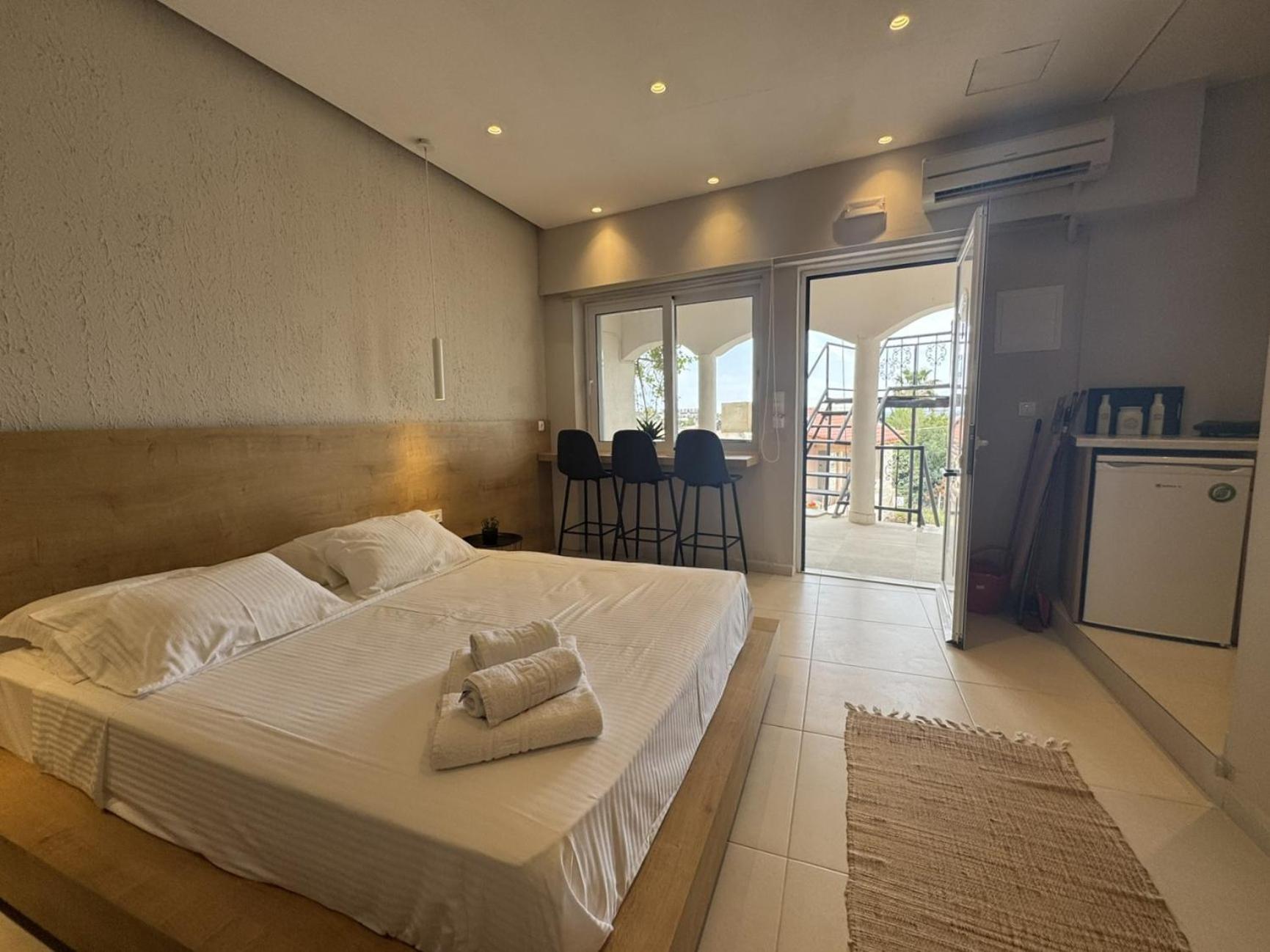 Eleftherias Suites - Near Beach Apartments Марати Екстериор снимка