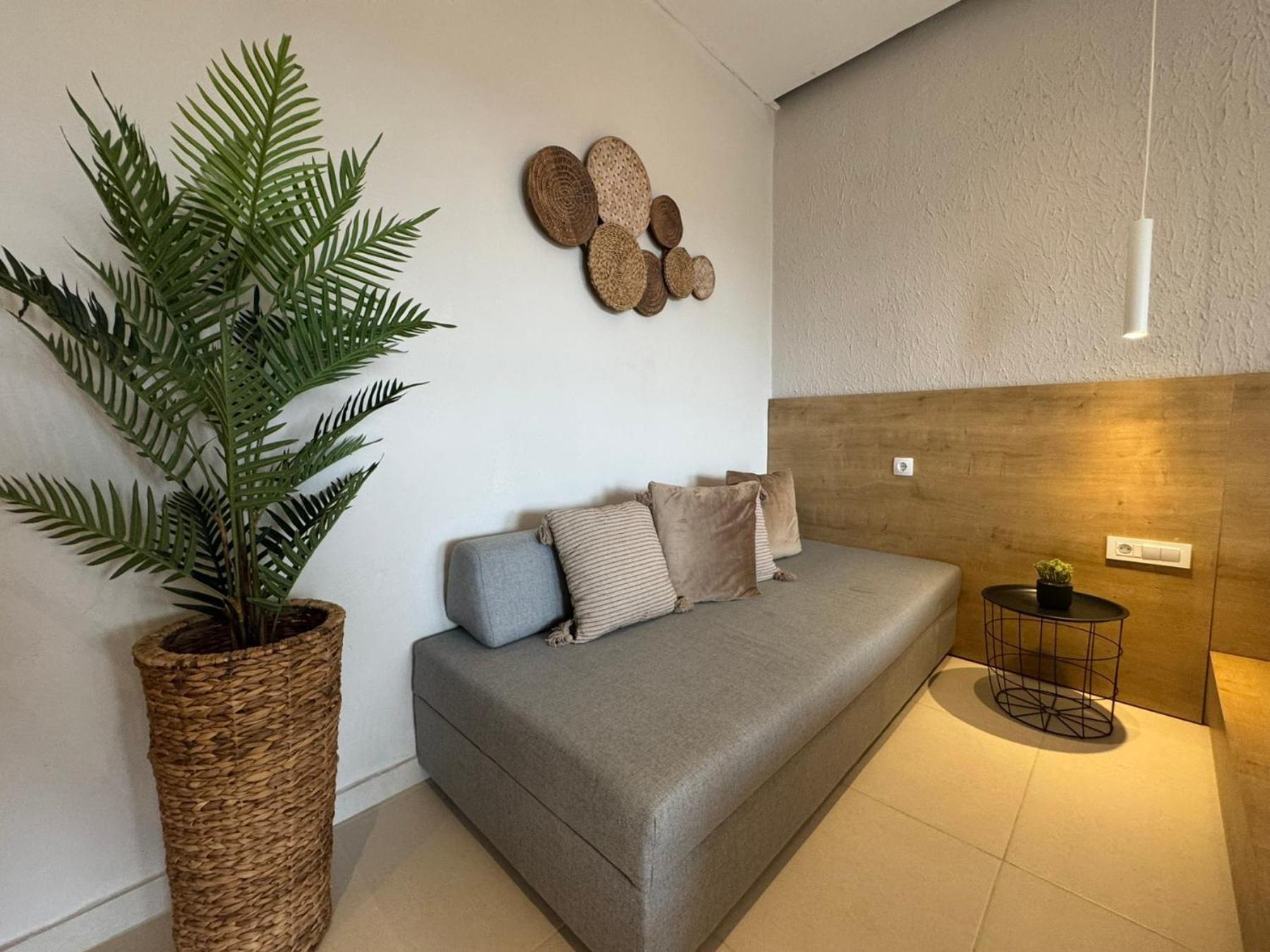 Eleftherias Suites - Near Beach Apartments Марати Екстериор снимка
